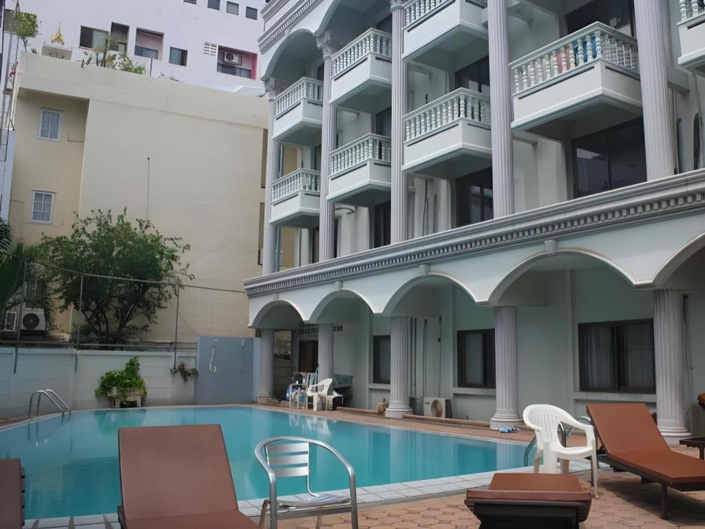 Honey Lodge Pattaya Esterno foto