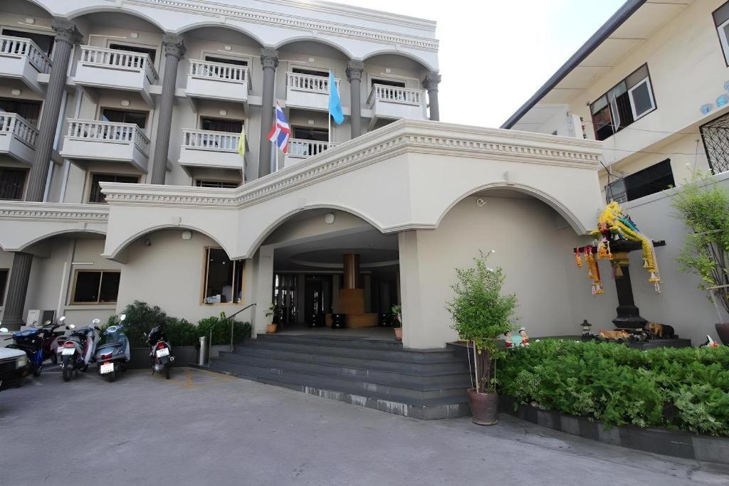 Honey Lodge Pattaya Esterno foto