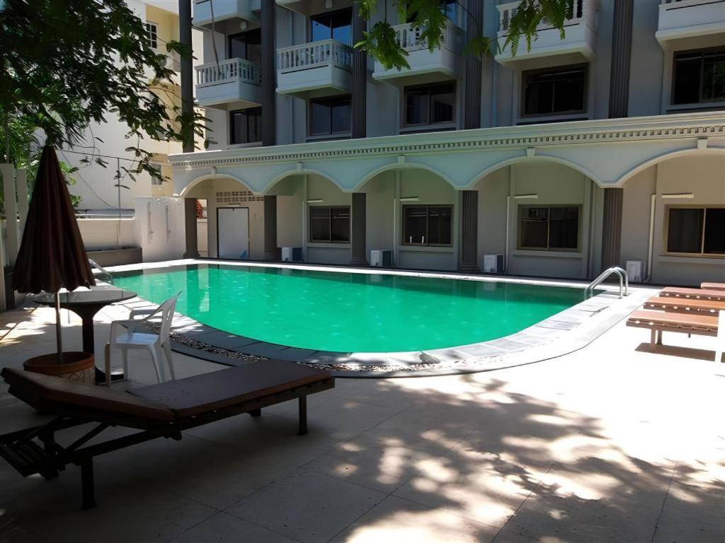 Honey Lodge Pattaya Esterno foto