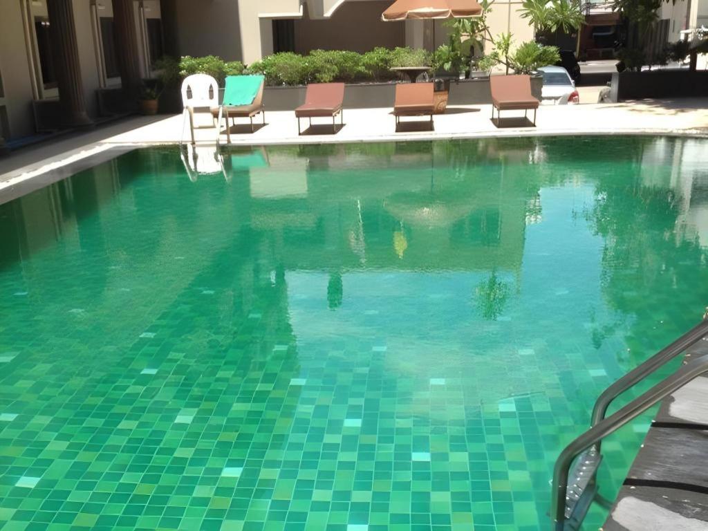 Honey Lodge Pattaya Esterno foto